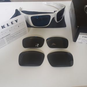 Oakley Fuel Cell Alpine Snow Camo with Extras